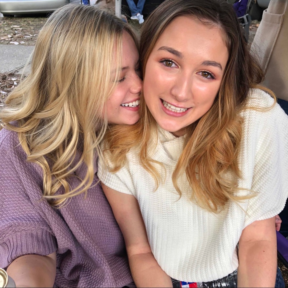 Meet your Posher, Lily